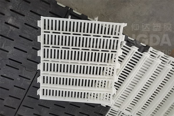 豬場養(yǎng)殖專用漏縫板材質(zhì)分析！